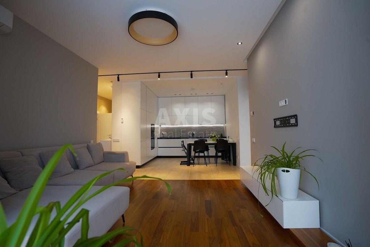 3k apartment vul. Dragomyrova Myhajla 200