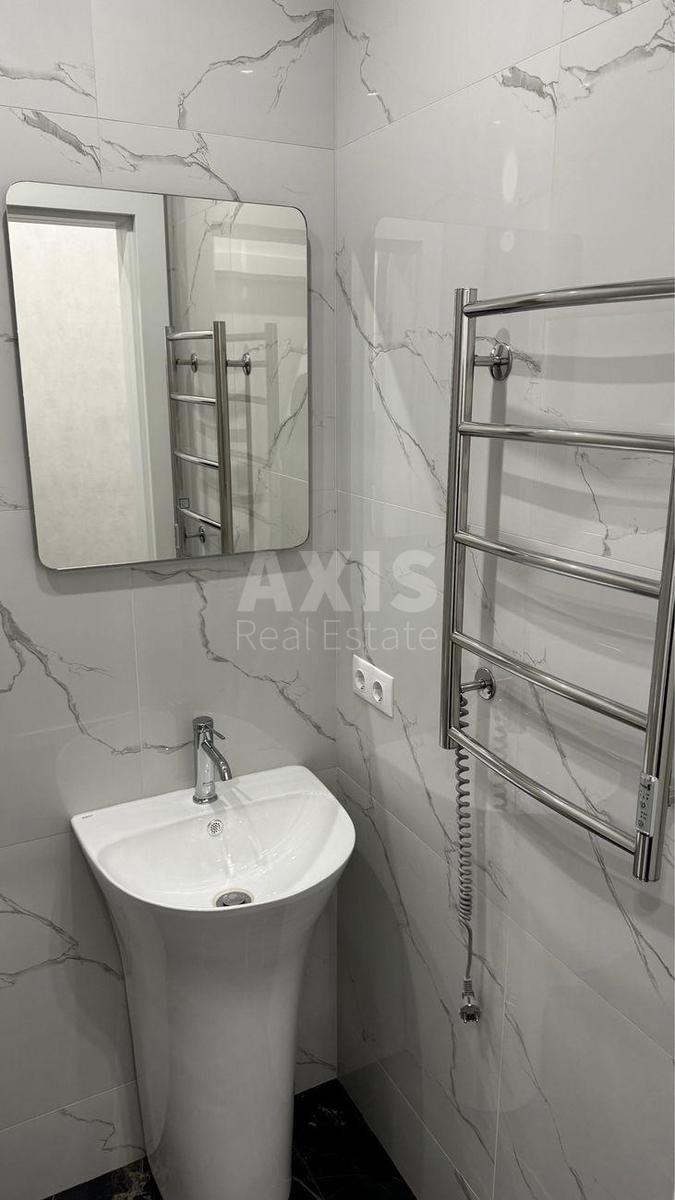 3k apartment nab. Dniprovs'ka 186