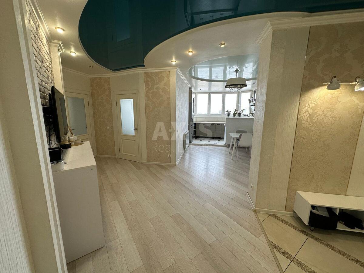 2k apartment vul. Oleny Pchilky 60