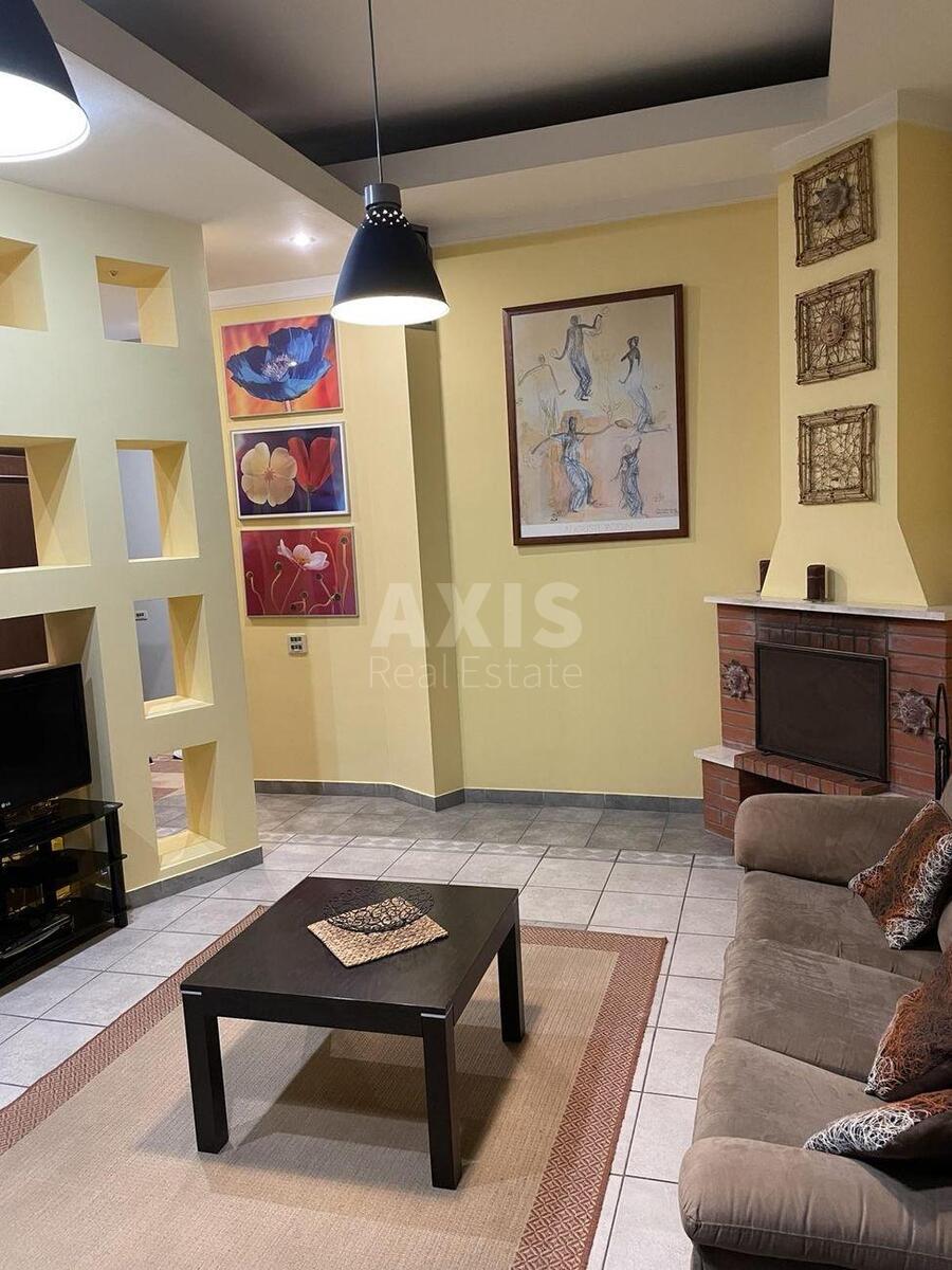 1k apartment vul. Volodymyrs'ka 92/391