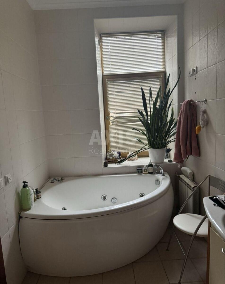 3k apartment vul. Tarasivs'ka 18599826