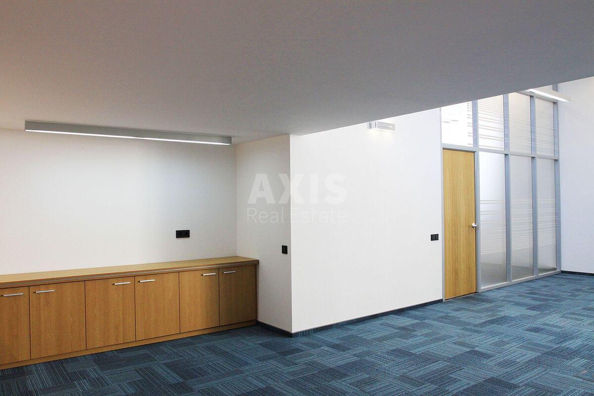 Office vul. Jevgena Konoval'cja 44А, 395m2600553