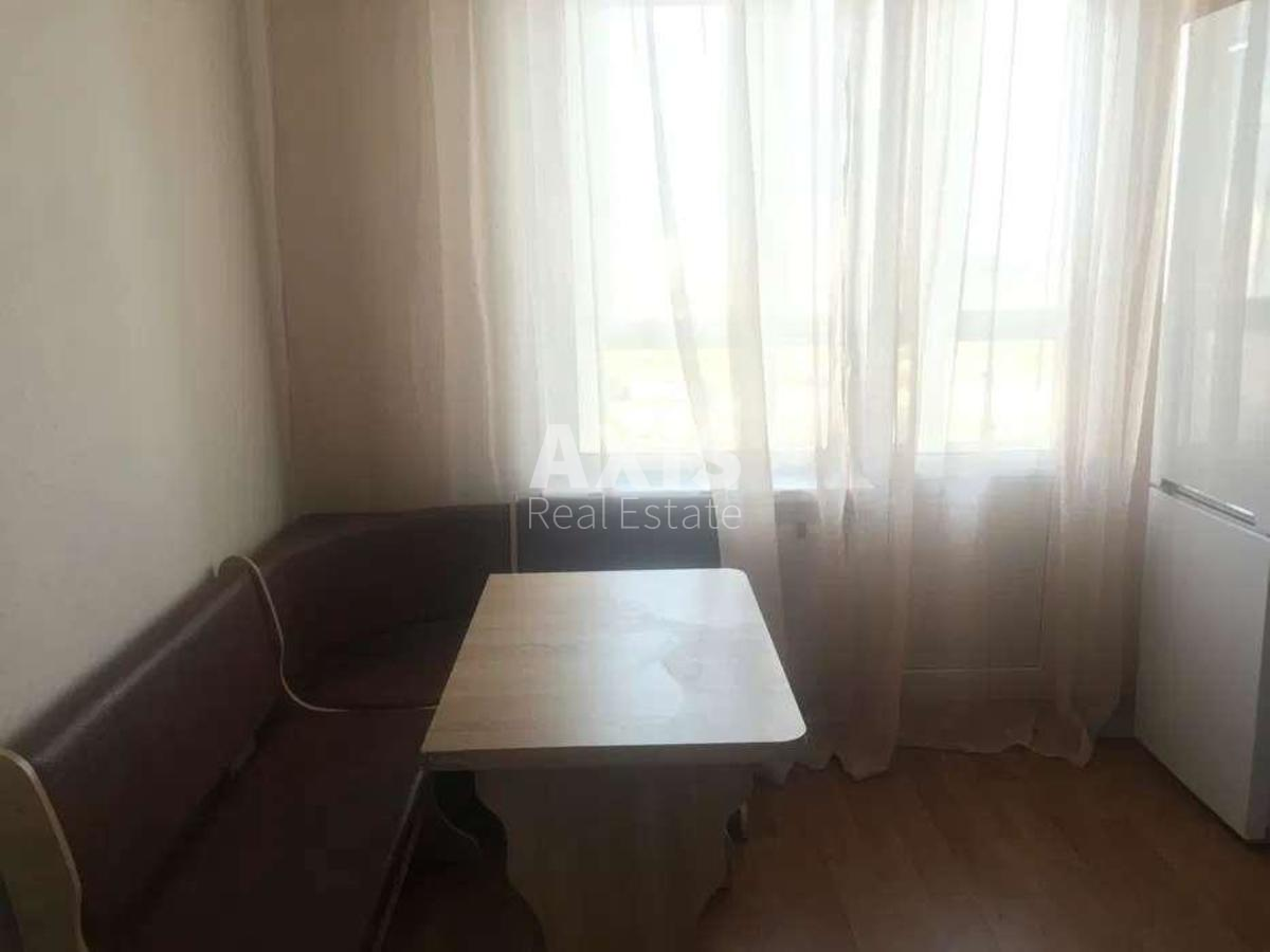 2к квартира ул. Чавдар Елизаветы 212