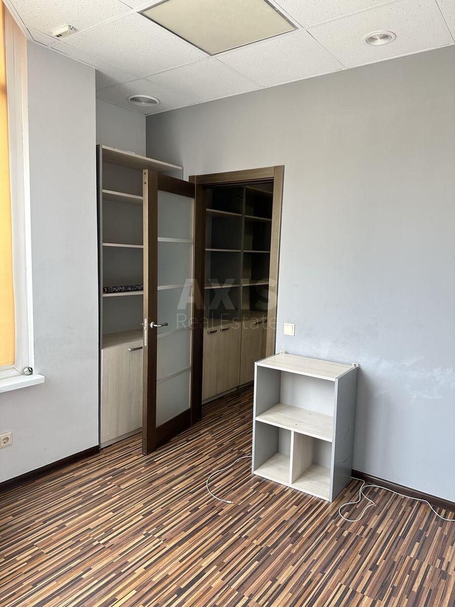 Офис наб. Днепровская 26Г, 114м25