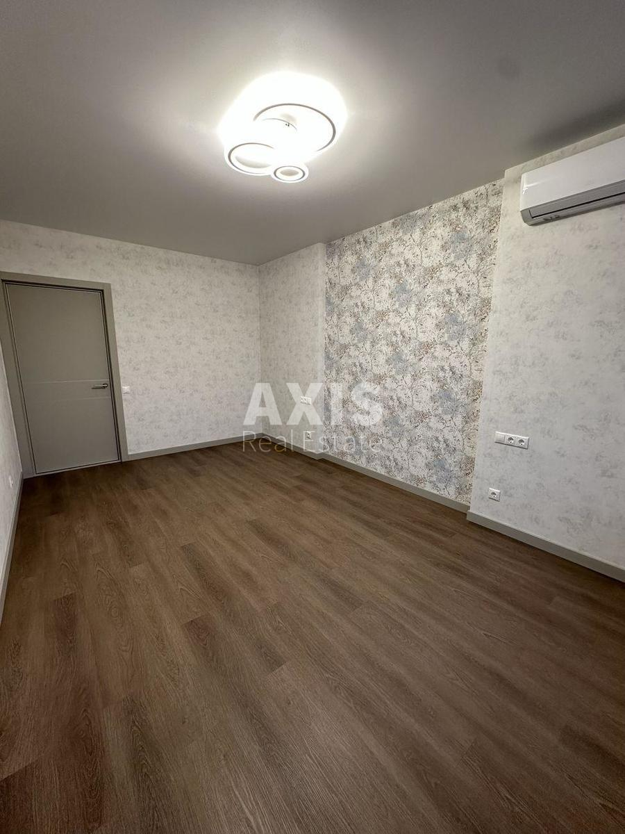 1k apartment bul. Ryl's'kogo Tadeja 12