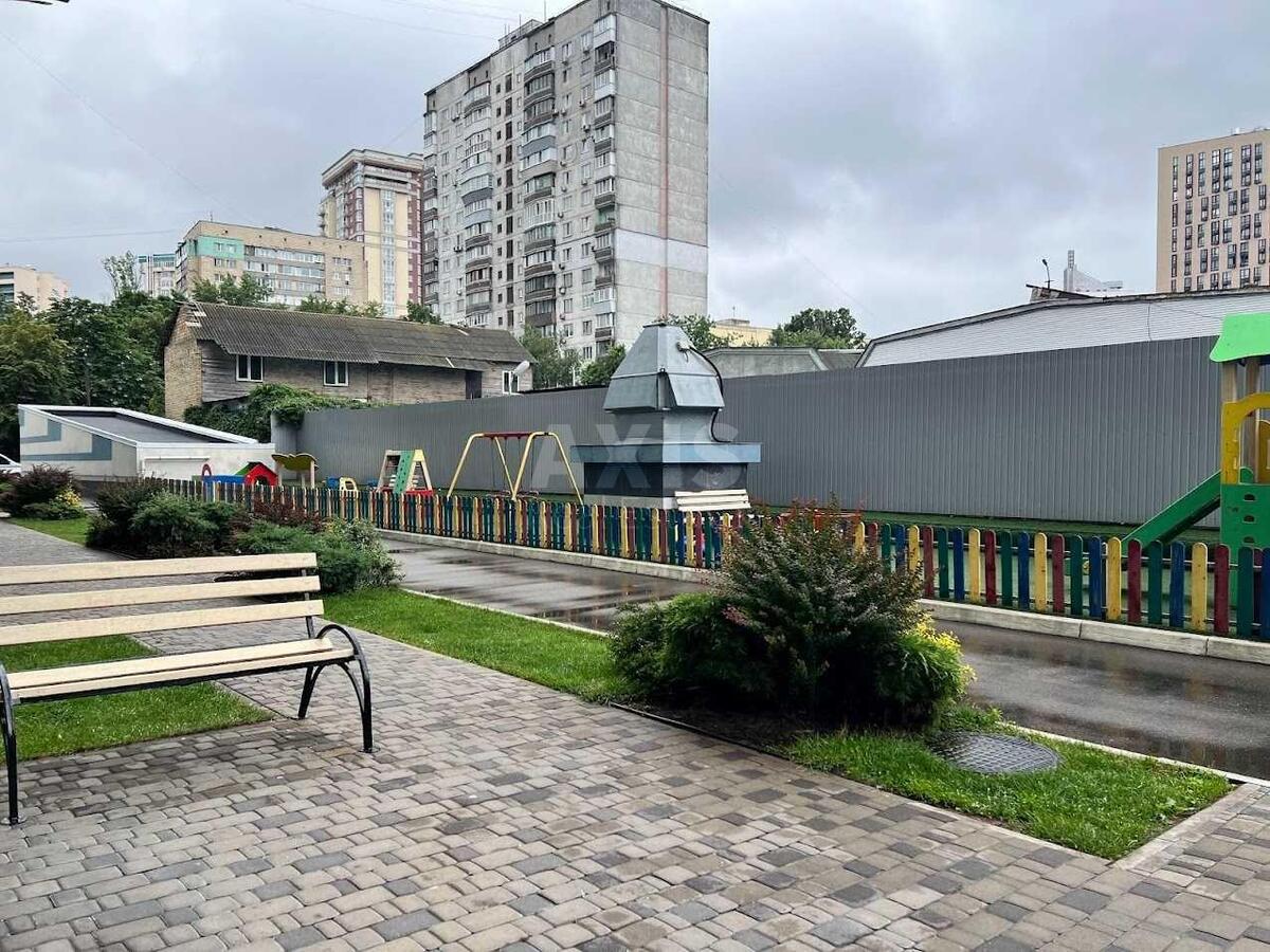 3k apartment vul. Patriarha Mstyslava Skrypnyka 48/50568468