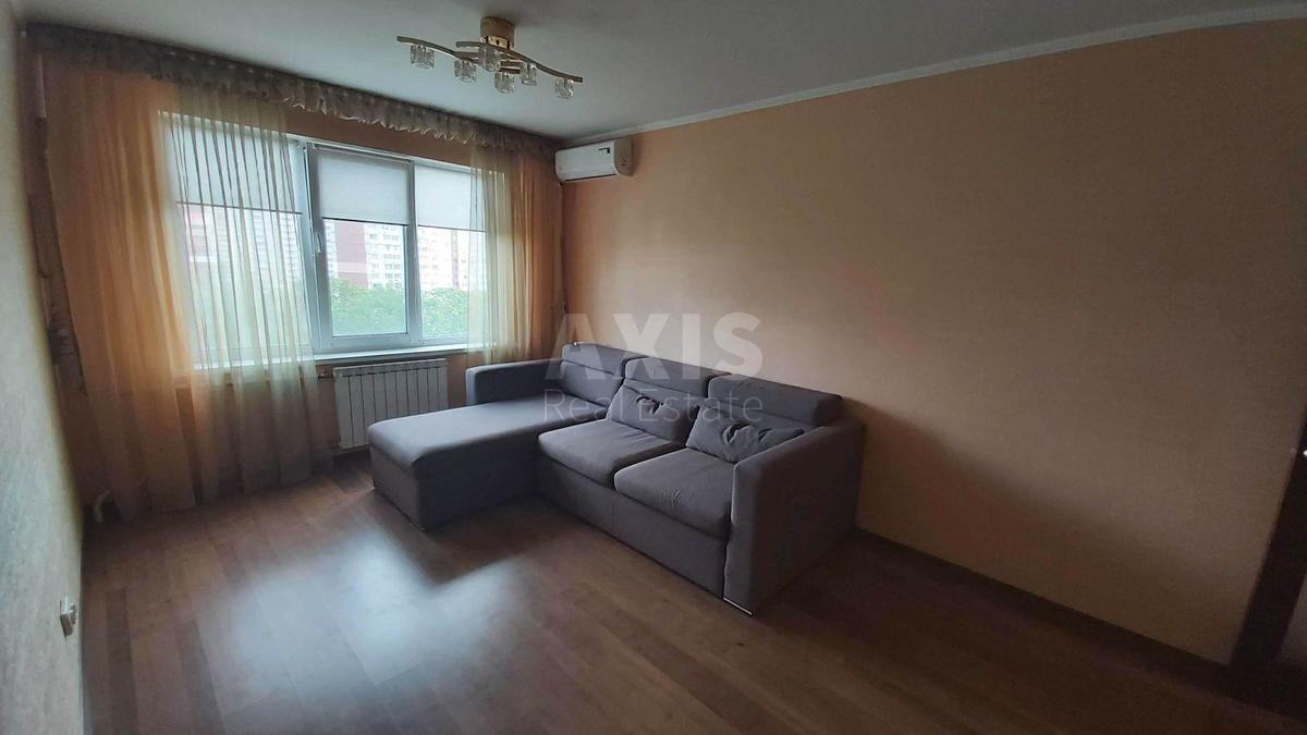 1k apartment pr-t Glushkova Akademika 185