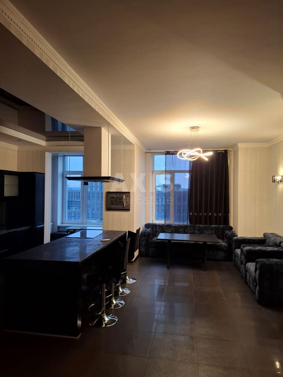 3k apartment nab. Dniprovs'ka 15д