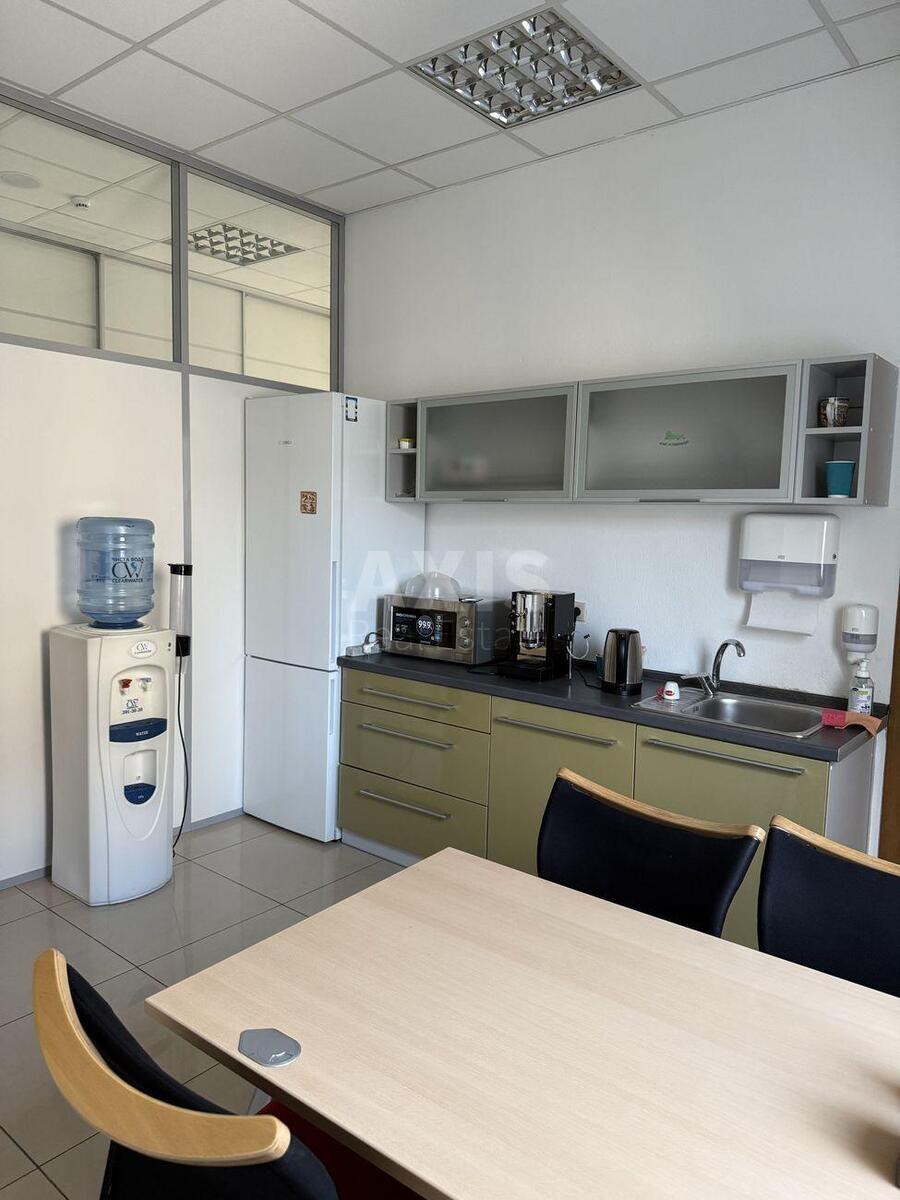 Office vul. Sikors'kogo Igorja Aviakonstruktora 8, 220m2572624