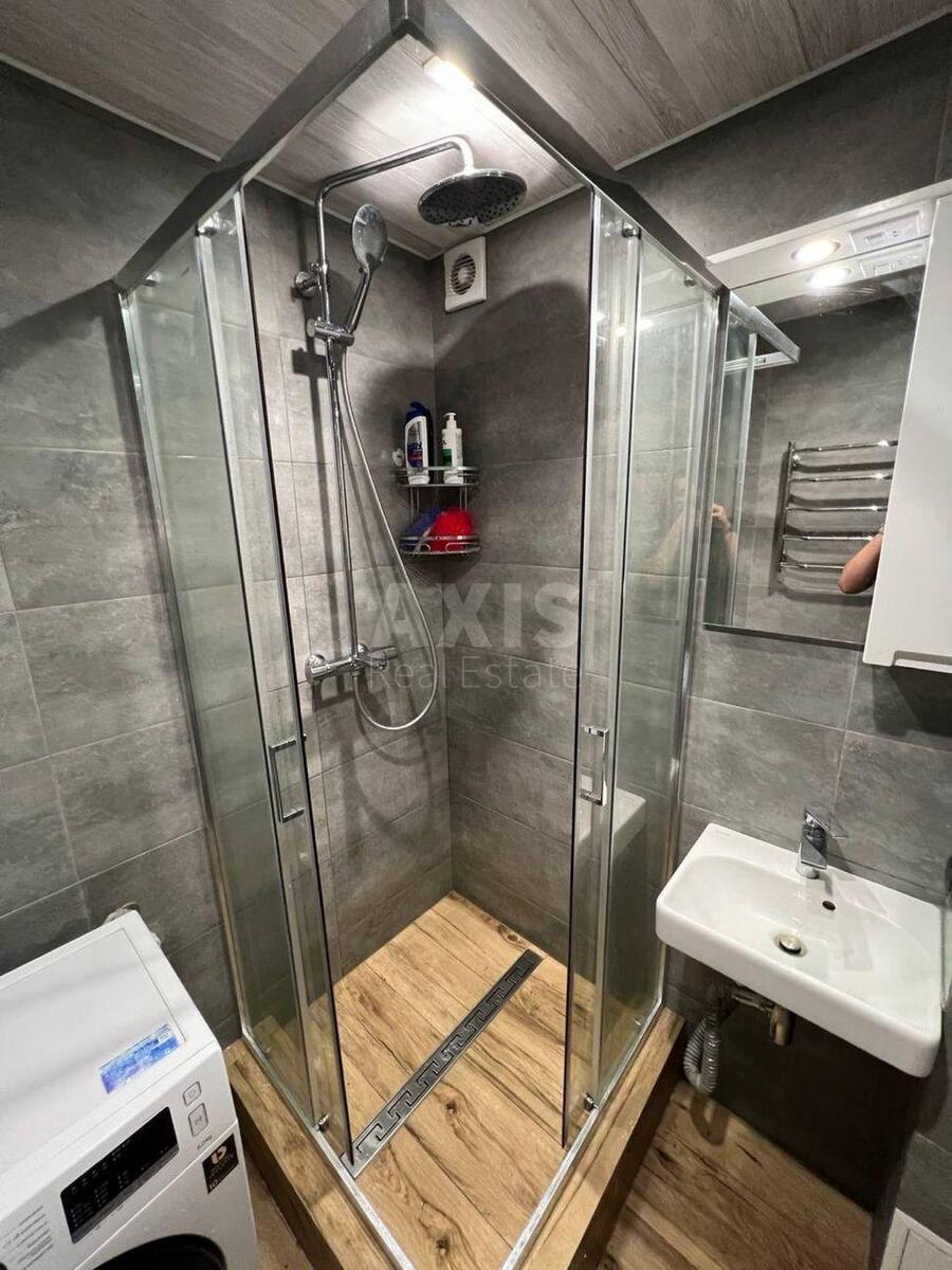 3k apartment vul. Novopol'ova 99Б2