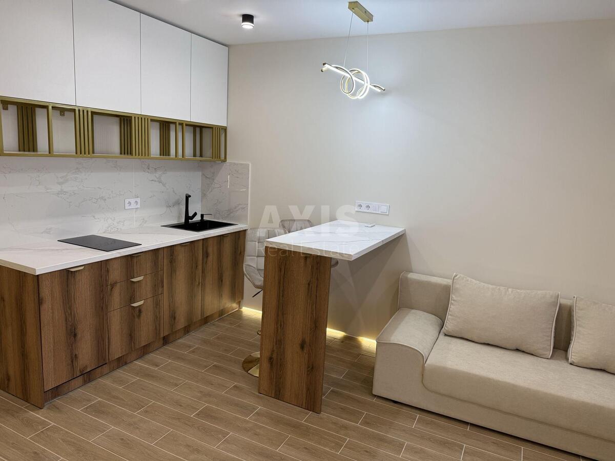 2k apartment vul. Bulahovs'kogo Akademika 261970