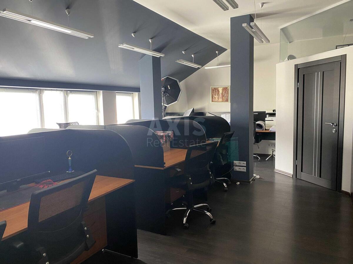 Office vul. Lyps'ka 19/7, 200m2621931