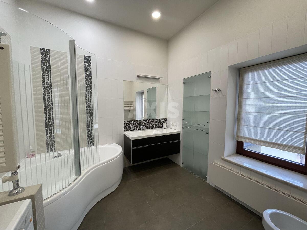 5k apartment vul. Kyrylivs'ka 14/186349821