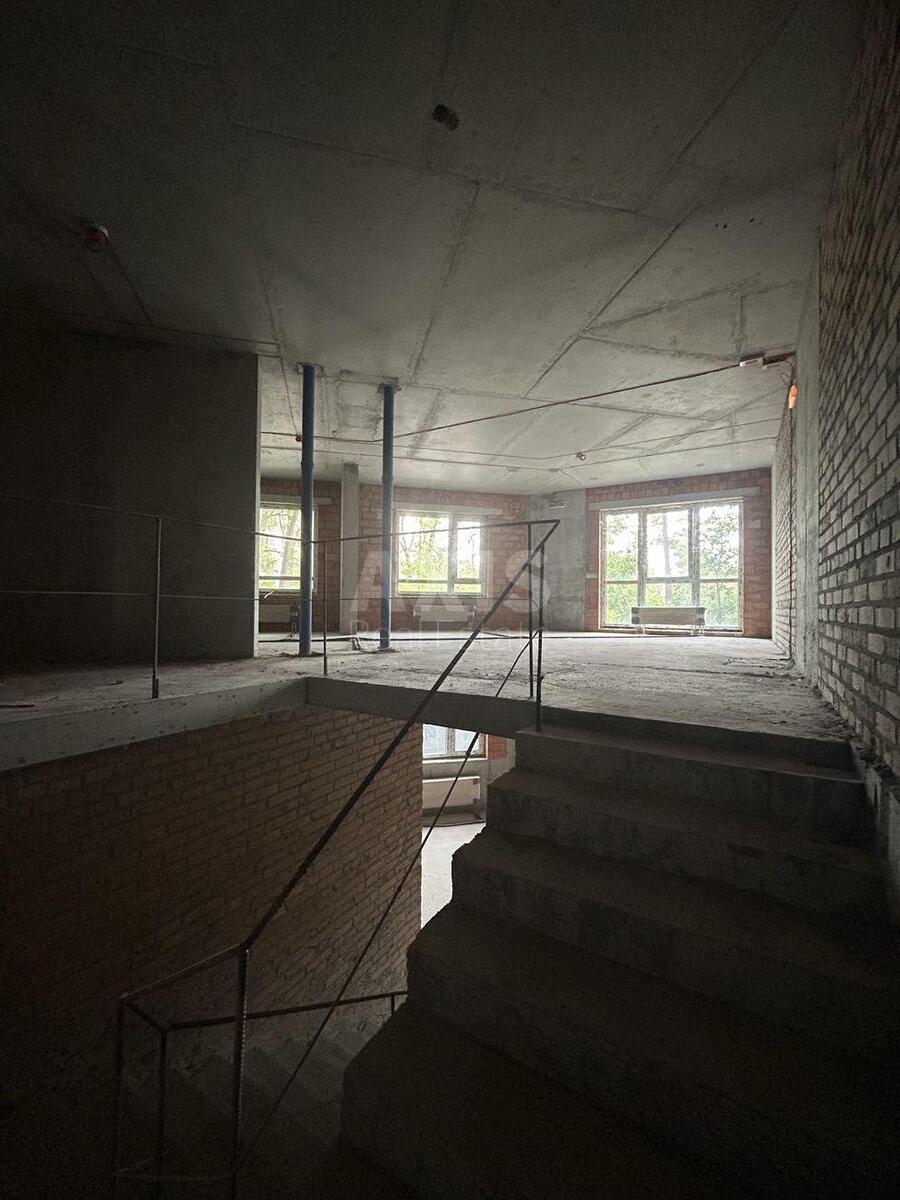 Trade object vul. Zhyvopysna 3, 126m25