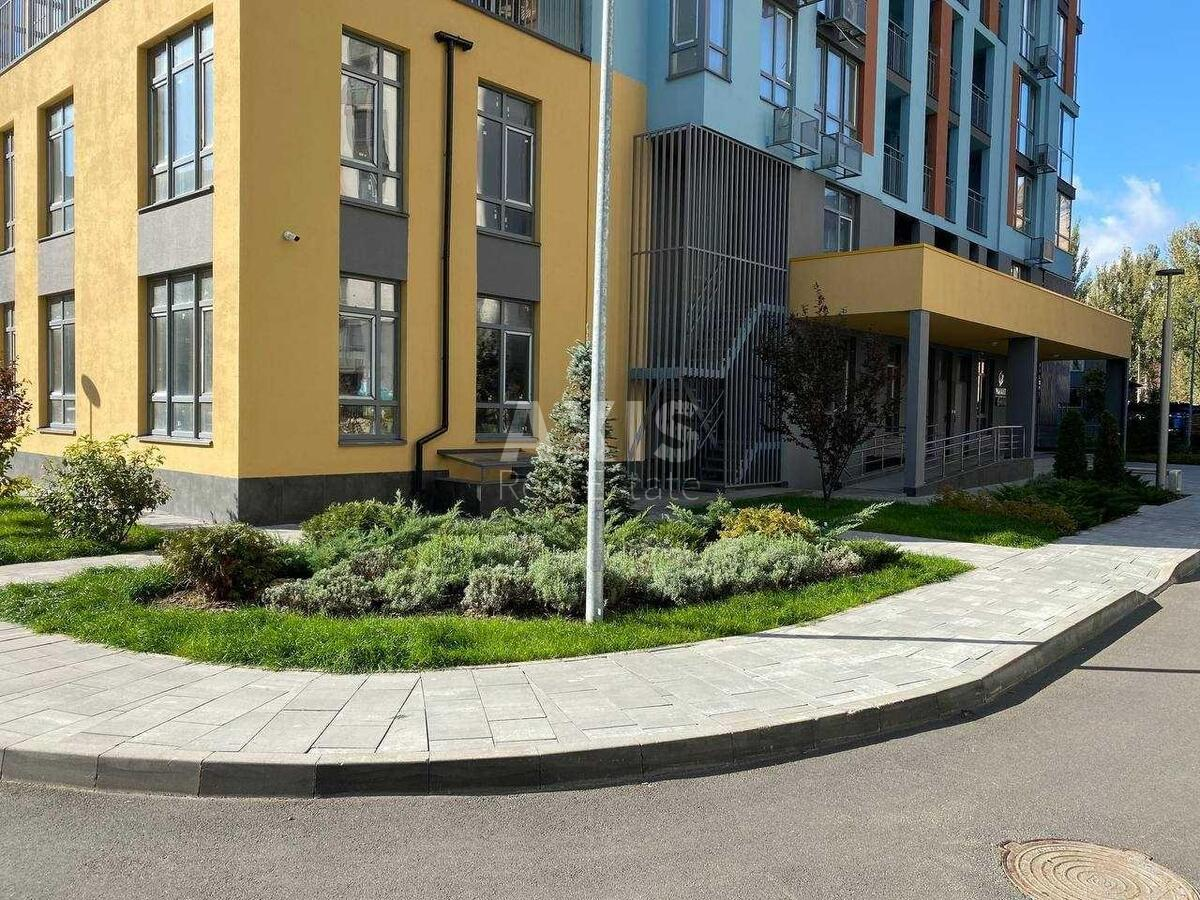 Office vul. Mehanizatoriv 10, 1830m2