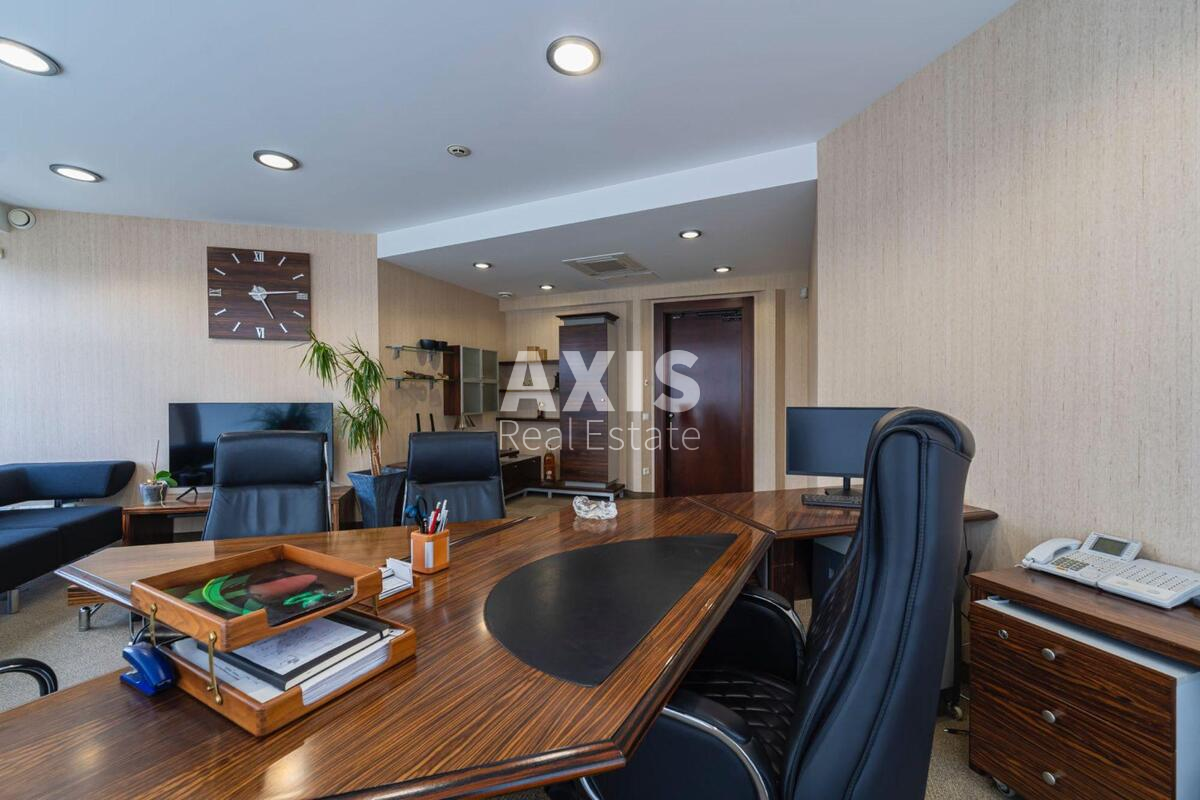 Office vul. Degtjarivs'ka 33Б, 677m2527401