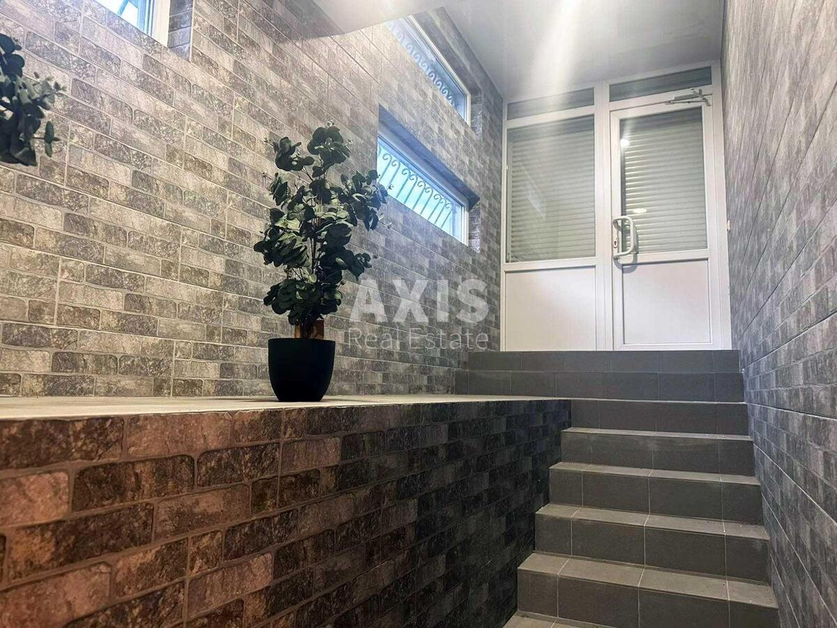 Офис бул. Верховного Совета 21А, 110м2602520