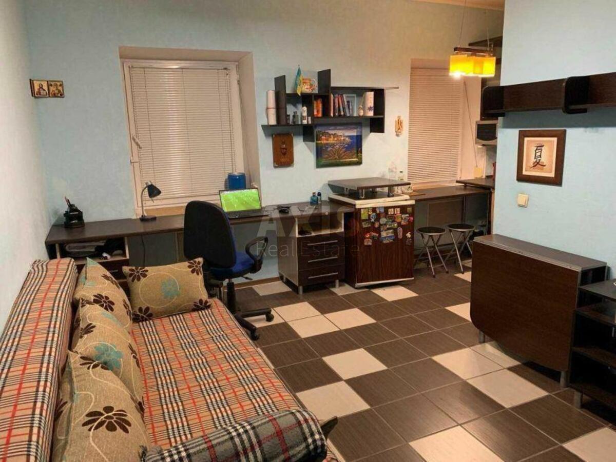 2k apartment vul. Derevljans'ka 20А