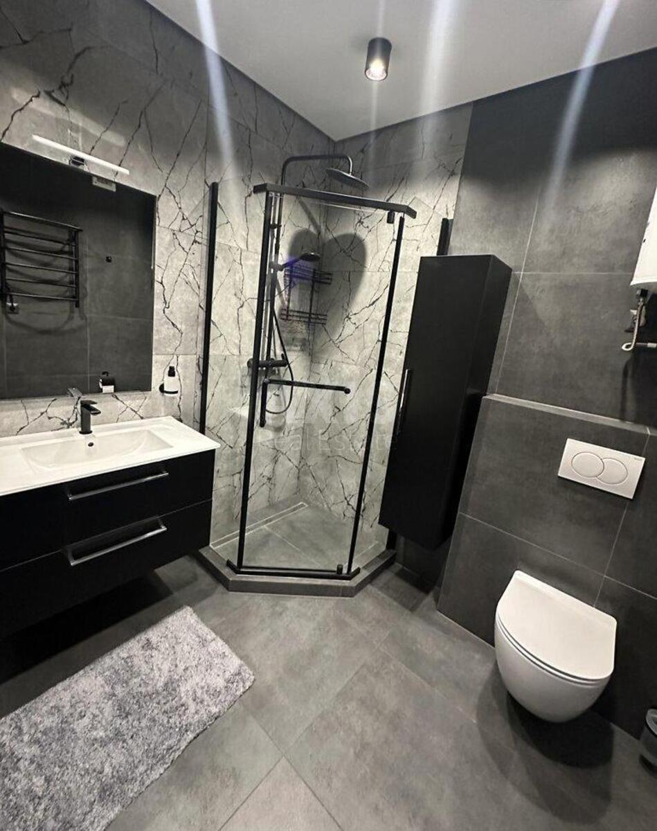 2k apartment vul. Oleksandra Olesja 5А6