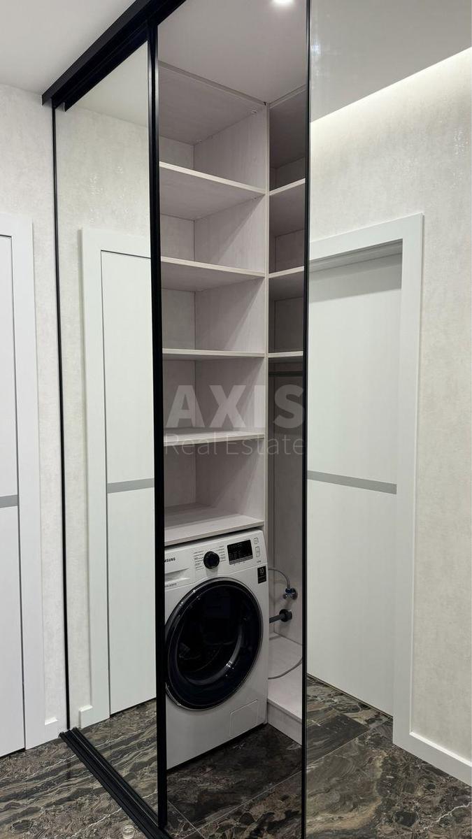 3k apartment nab. Dniprovs'ka 187