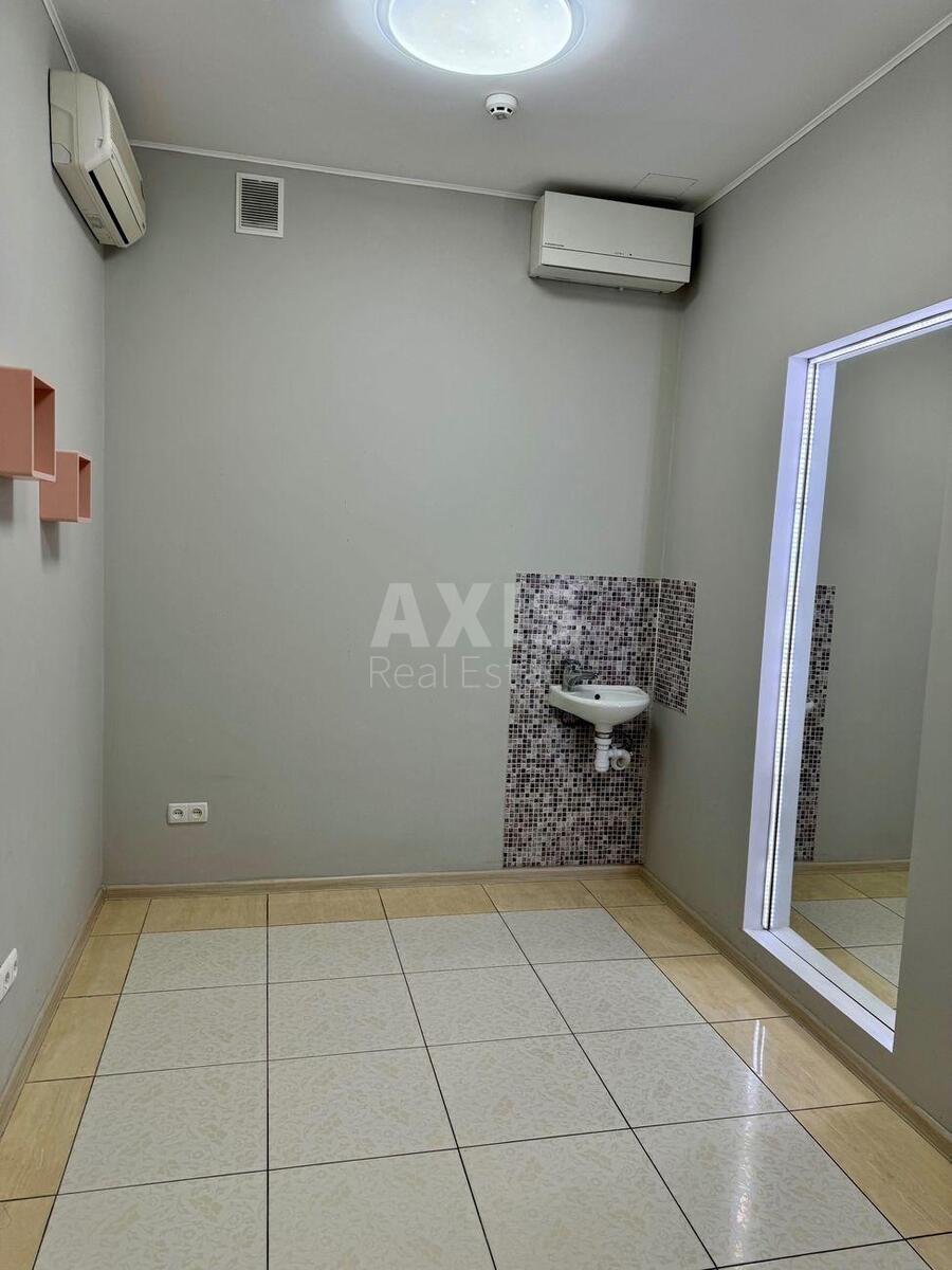 Office pr-t Geroi'v Stalingrada 2Г, 237m210