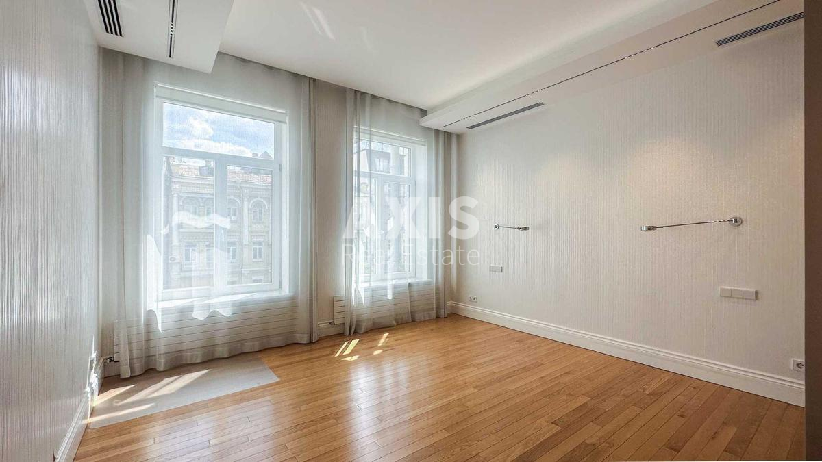 5k apartment vul. Antonovycha 14391143