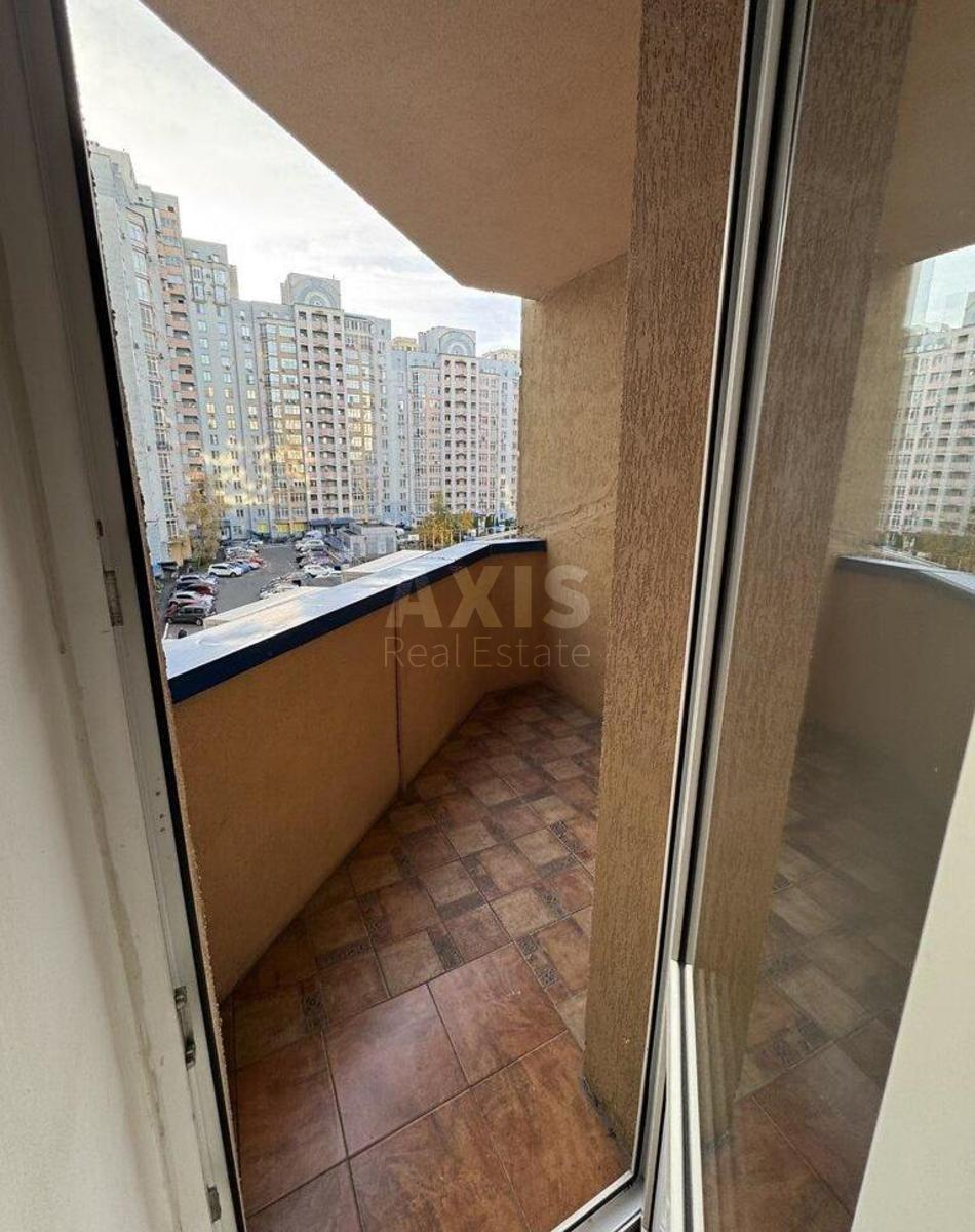 2k apartment vul. Yulia Zdanovska 46/18