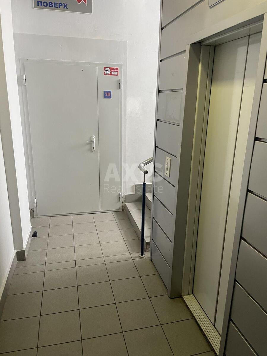 Office vul. Velyka Vasyl'kivs'ka 143/2, 89m2570731