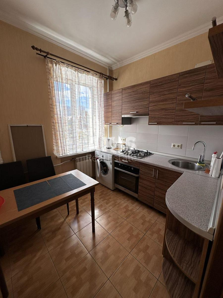 2k apartment pr-t Berestejskij 12