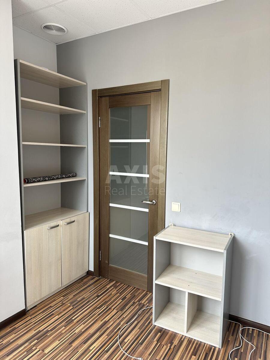 Офис наб. Днепровская 26Г, 114м26
