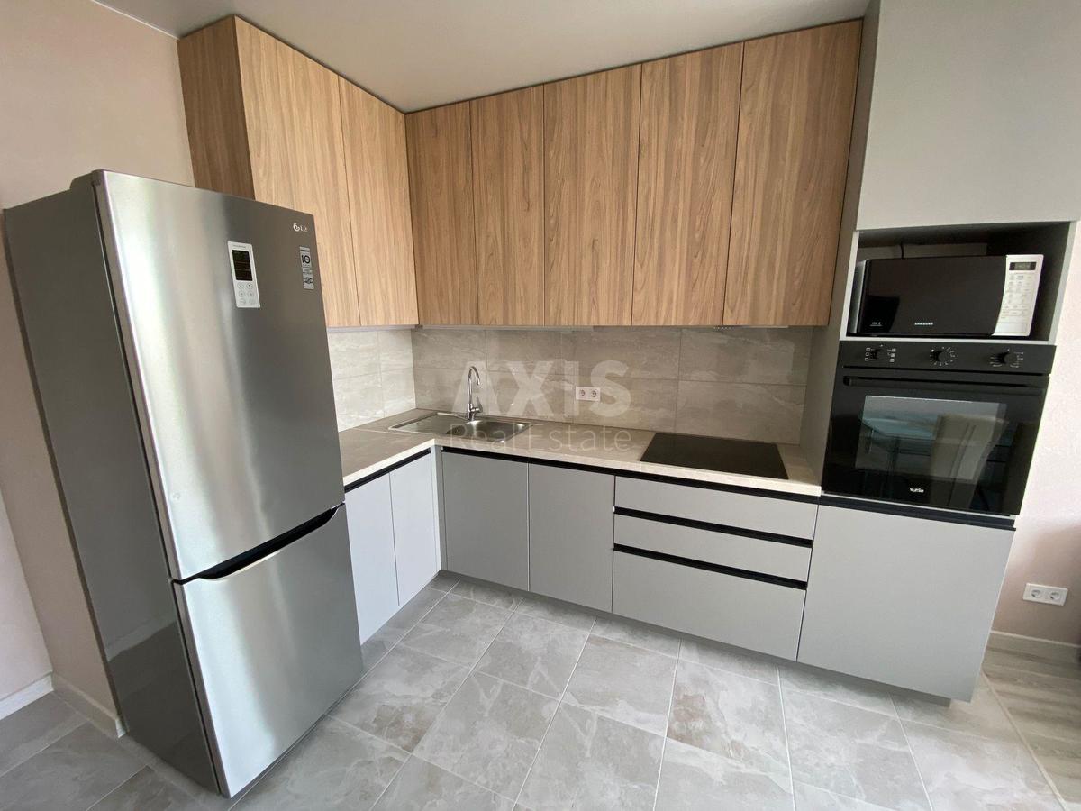 1k apartment vul. Sverstjuka Jevgena 6Д