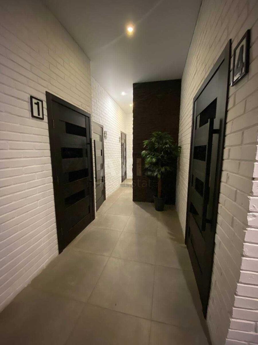 Office vul. Sribnokil's'ka 3Б, 125m2609491