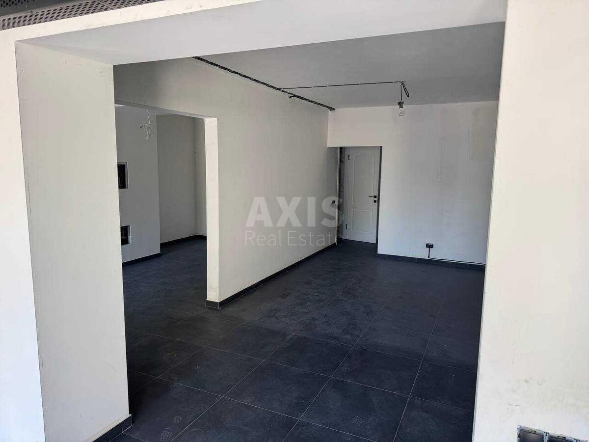 Trade object vul. Smolycha Jurija 6, 52m2566001