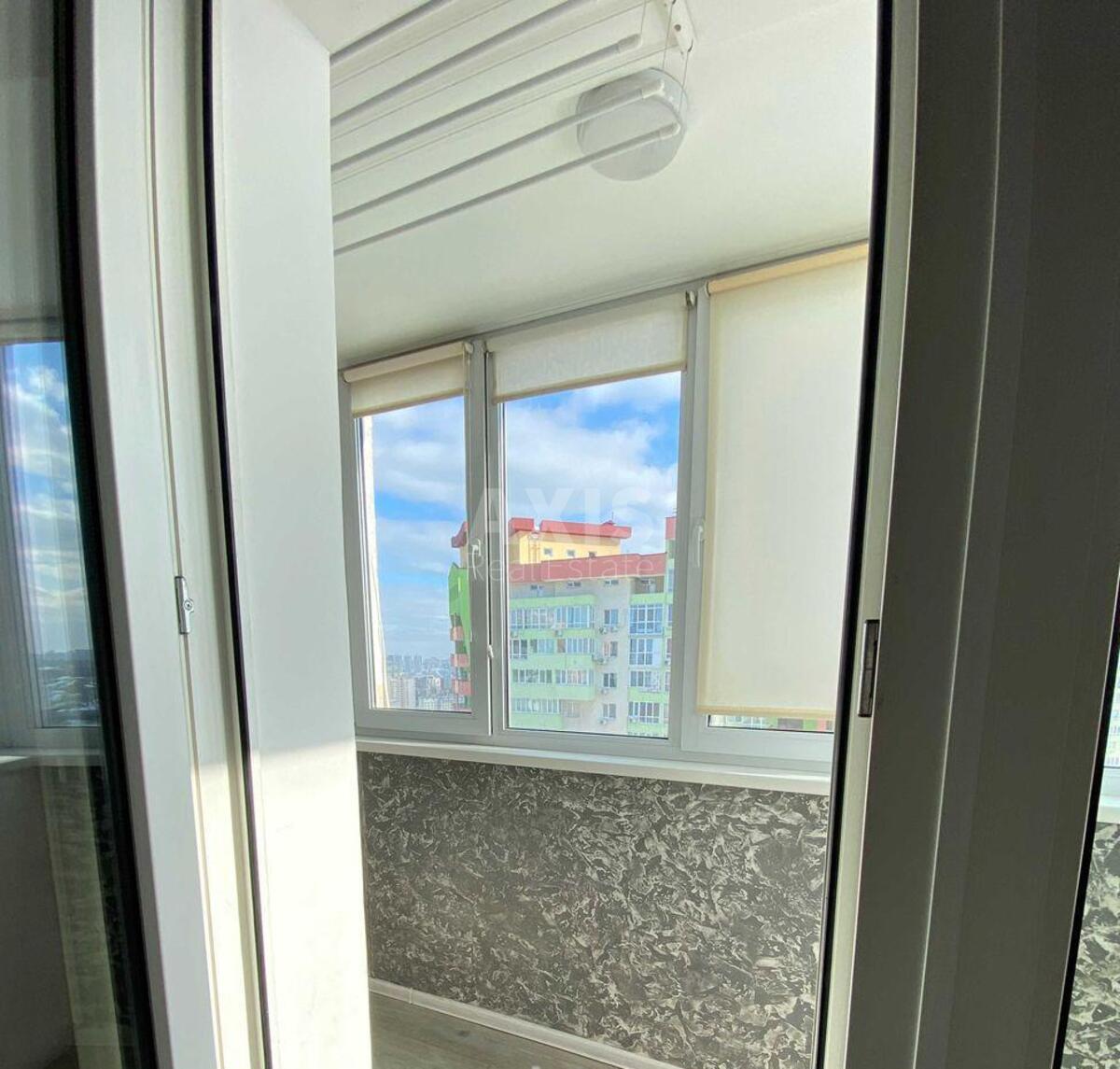 1k apartment vul. Doncja Myhajla 2Б1