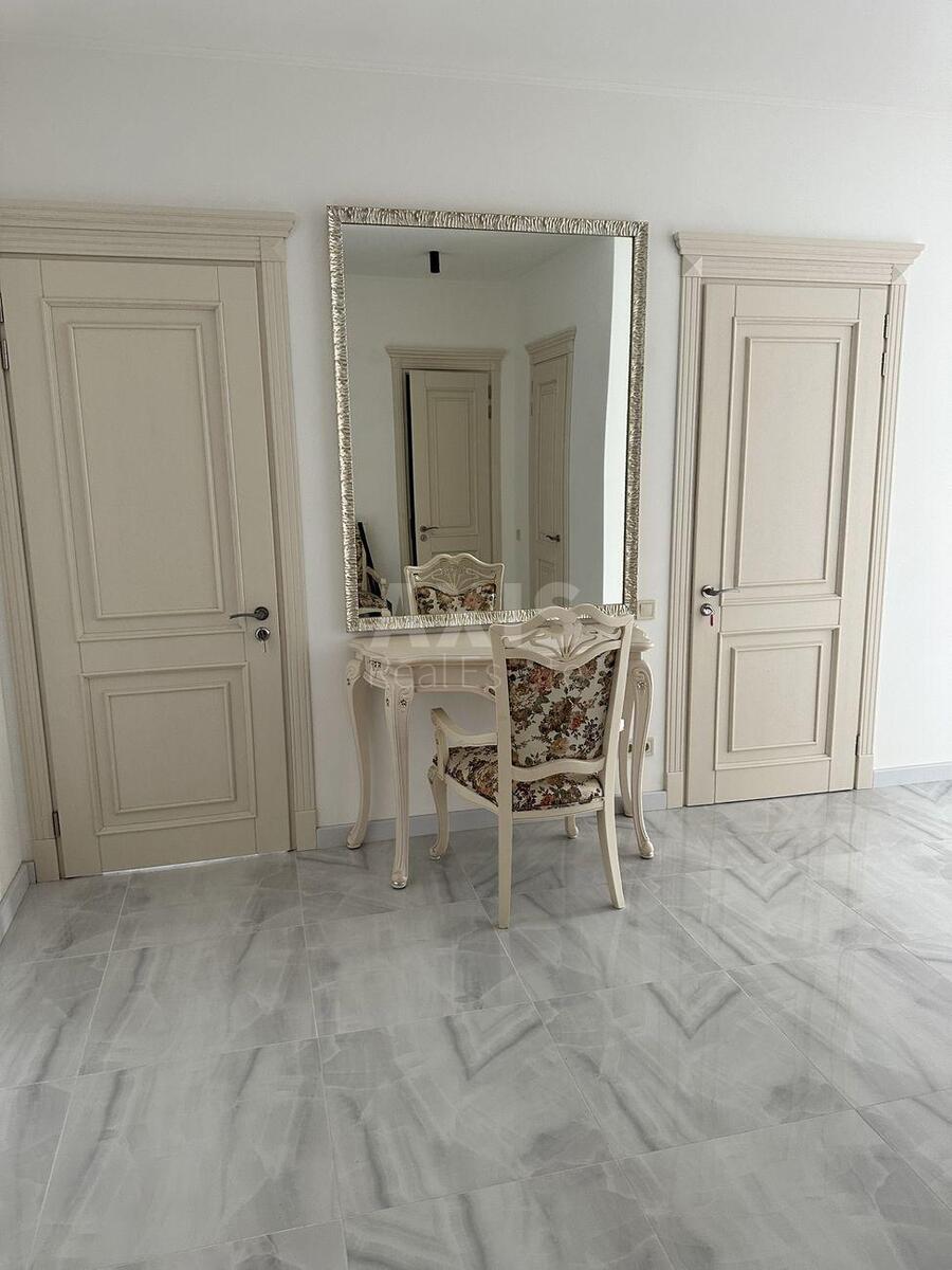 2k apartment vul. Dragomyrova Myhajla 4Б0