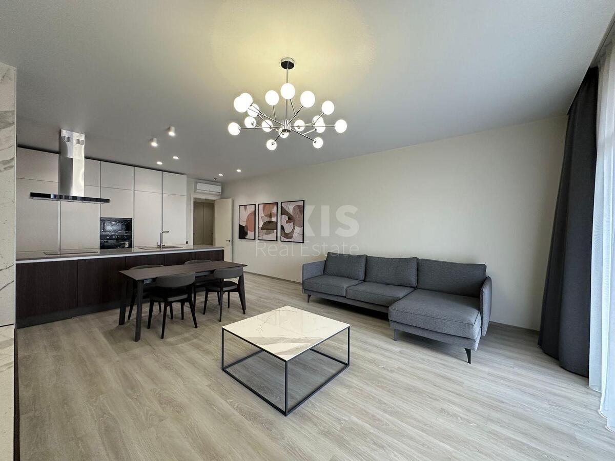 3k apartment vul. Zhyljans'ka 59