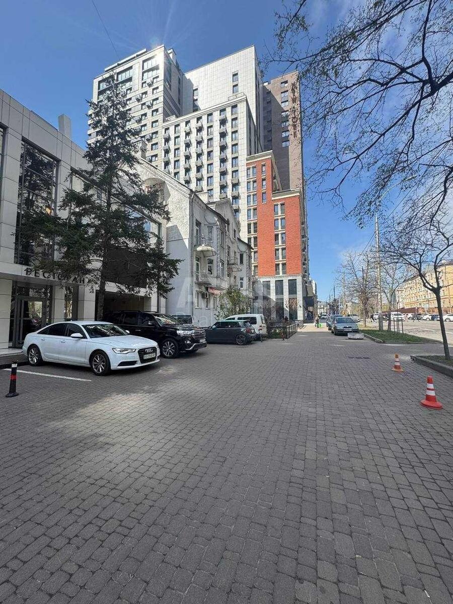 Объект торговли ул. Антоновича 90/92, 100м2606122