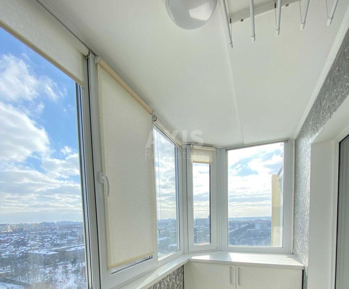 1k apartment vul. Doncja Myhajla 2Б2