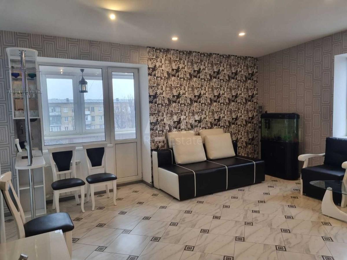 1k apartment pr-t Myru 63
