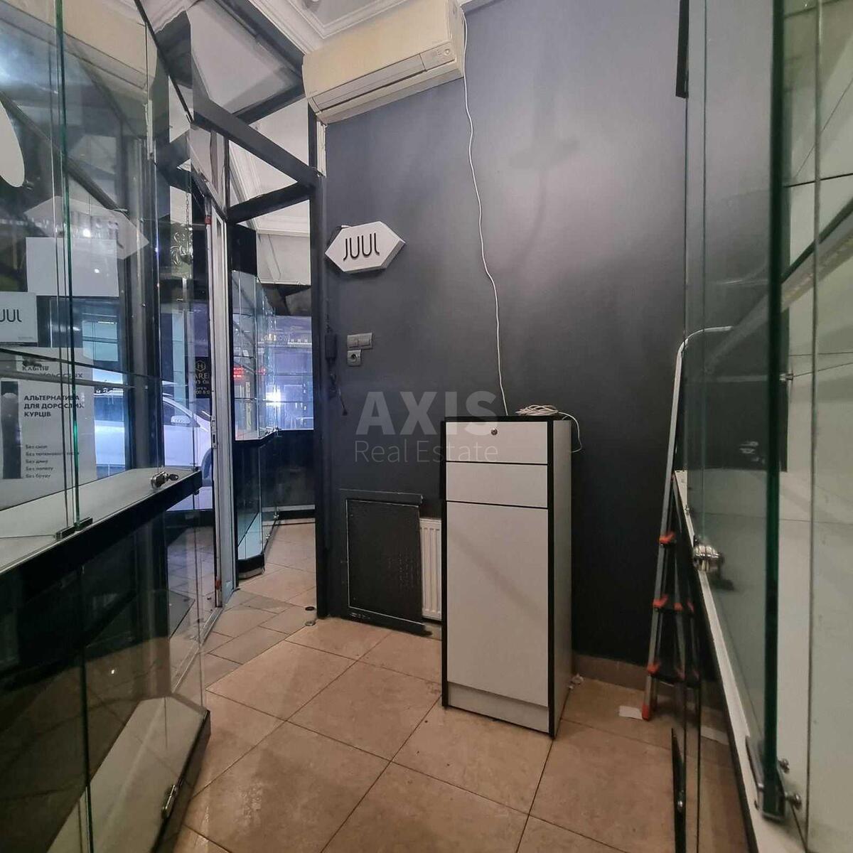 Trade object vul. Velyka Vasyl'kivs'ka 5, 9m20