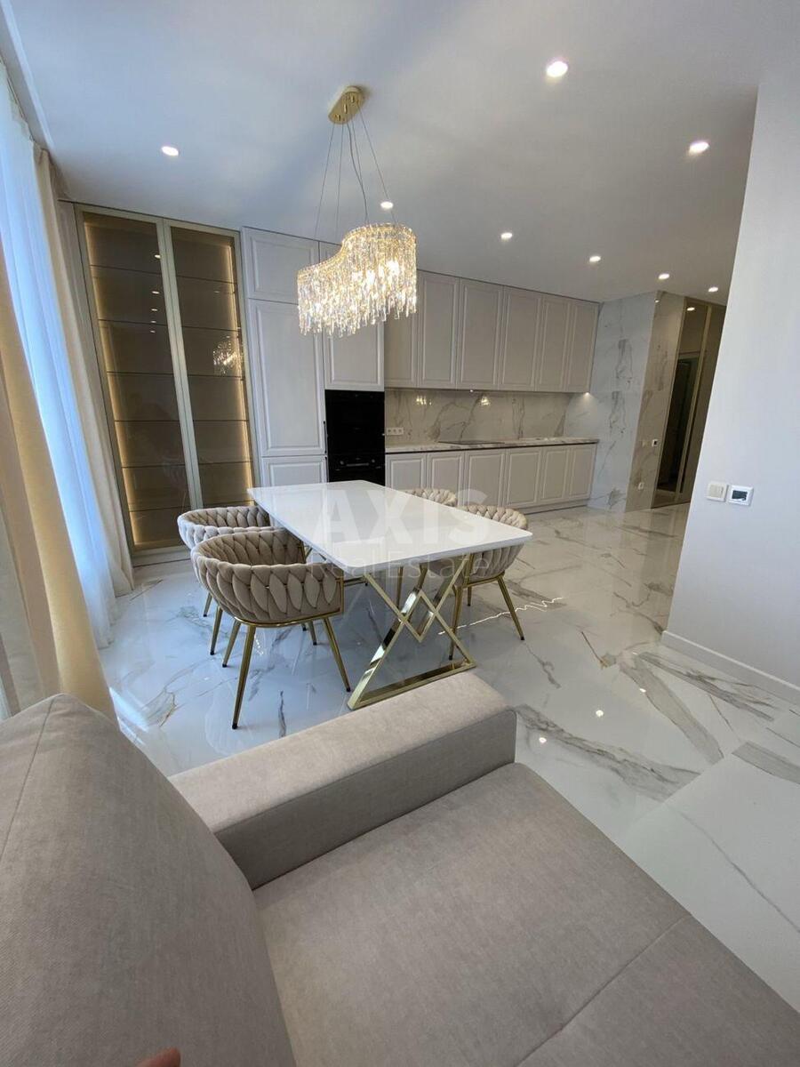 1k apartment vul. Rodyny Kristeriv 200