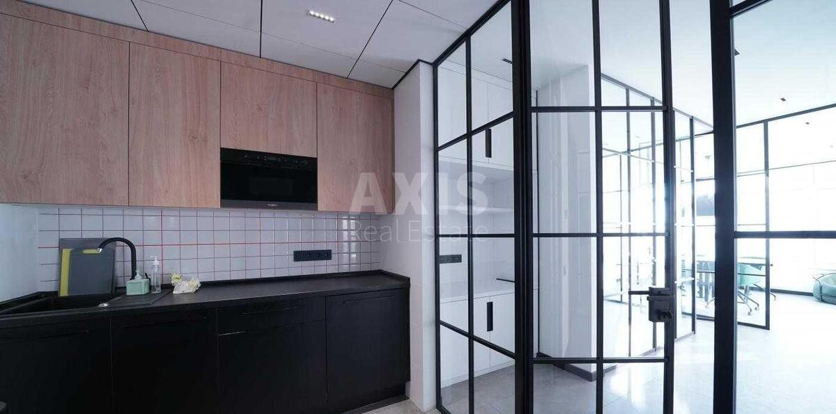 Office uzv. Klovs'kyj 7, 133m25