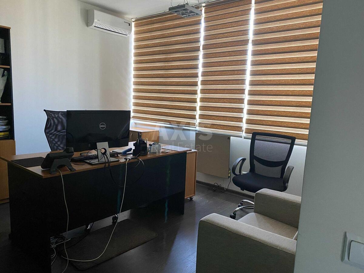 Office vul. Lyps'ka 19/7, 200m2621933