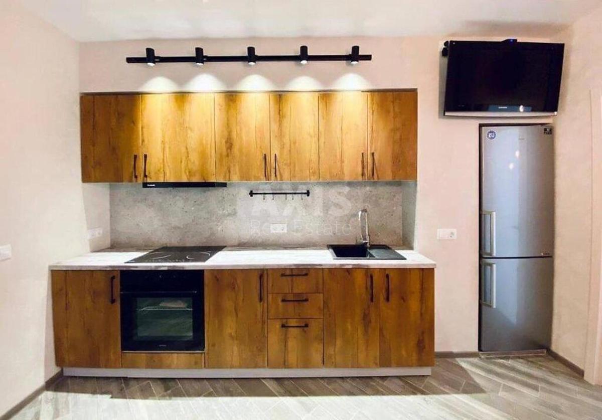 3k apartment vul. Jevgena Konoval'cja 44а