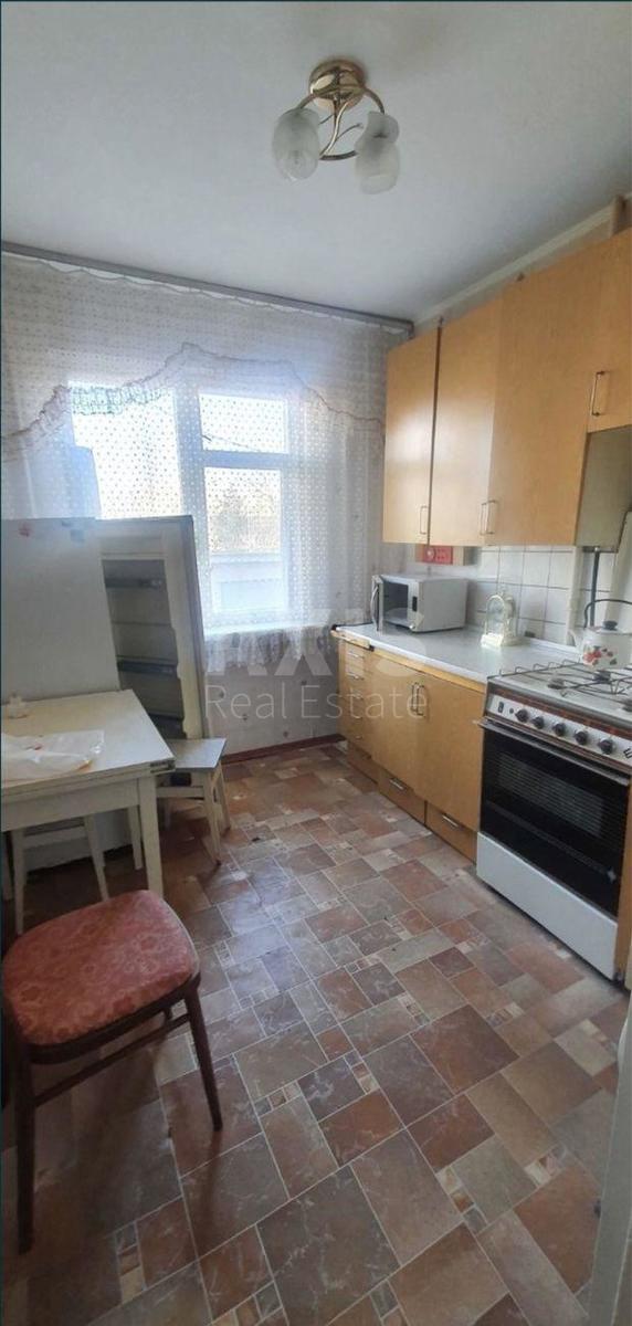 2k apartment vul. Serafymovycha 7/13