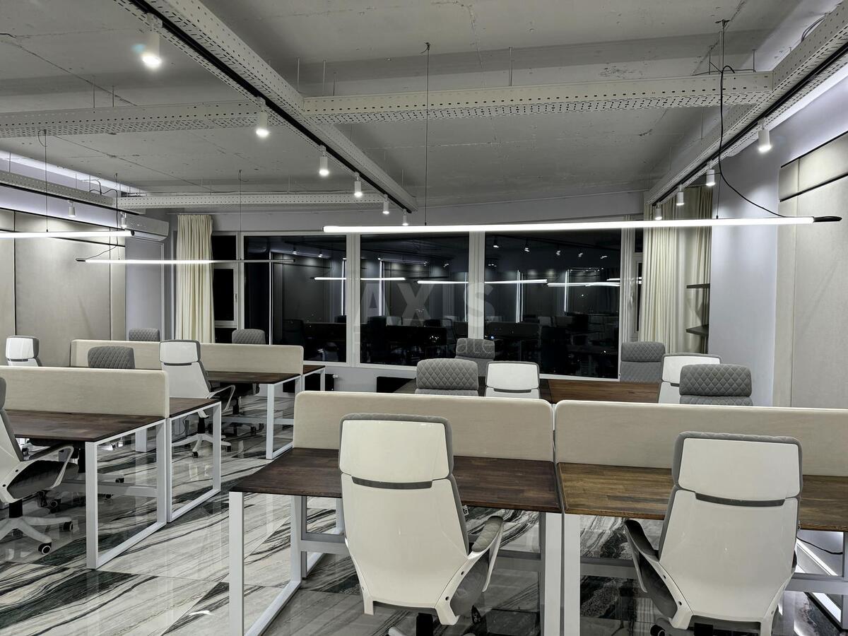 Office uzv. Klovs'kyj 7, 269m25933013