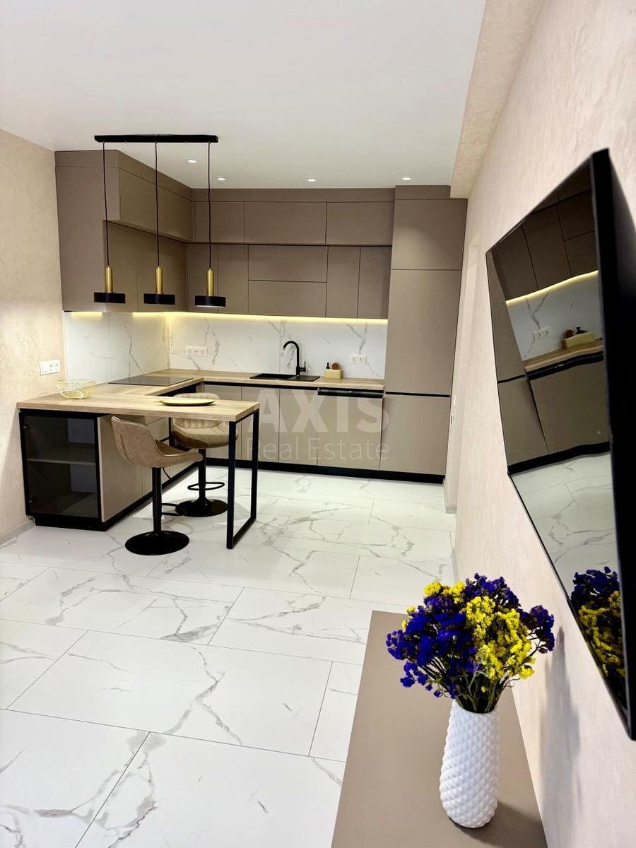 2k apartment vul. Myhajla Maksymovycha 24627200