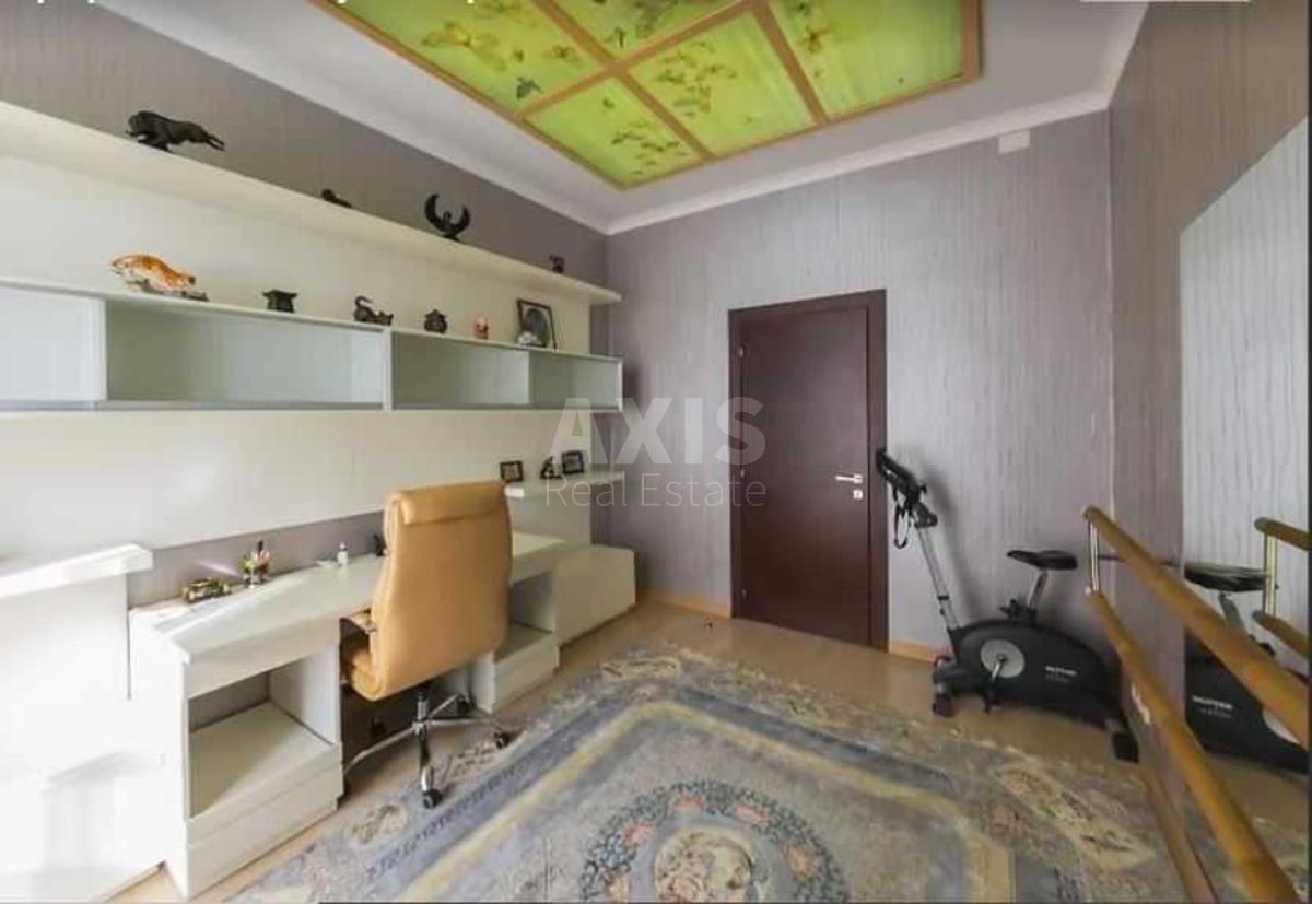 4k apartment vul. Ljuterans'ka 10А4