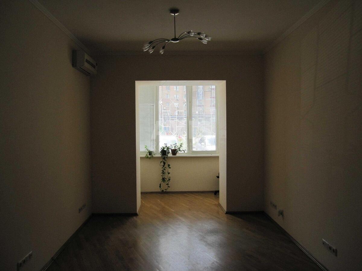 Office pr-t Volodimira Іvasyuka 8, 58m262958