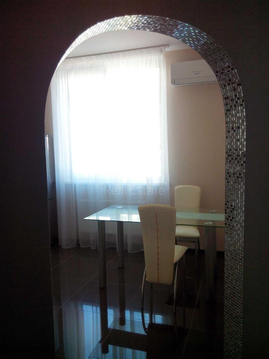 1k apartment vul. Yulia Zdanovska 50/20